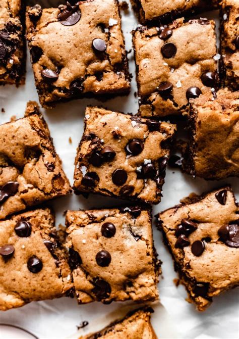 Brownies, Blondies & Bars | Vegan | The Banana Diaries