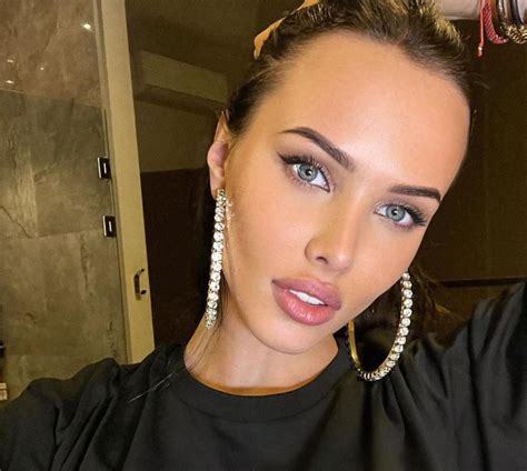 Анастасия Решетова стала певицей!