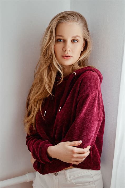 Portrait series: Olya on Behance