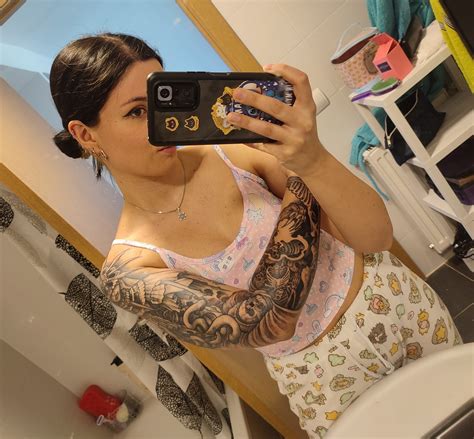 El increíble tatuaje de Dark Souls que se ha hecho una fan | Marca