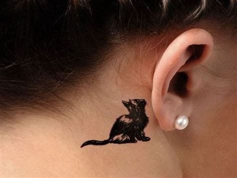 Top 15 Cute and Tiny Ear Tattoo Designs With Images! | Ear tattoo ...