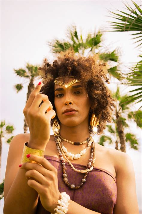 portrait of a beautiful New Afrikan “Queen” – Photo Requests from Solitary
