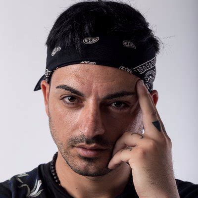 Nilo Official on Twitter: ""Ci siamo io e te...alle spalle il mondo ...