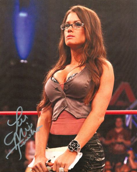 Brooke Tessmacher signed 8x10 Photo – Signed By Superstars