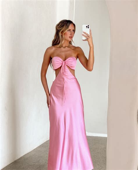 Beginning Boutique | The knit + jeans you've been waiting for are