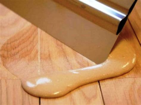 Шпаклевка для деревянного пола: какую выбрать и как нанести