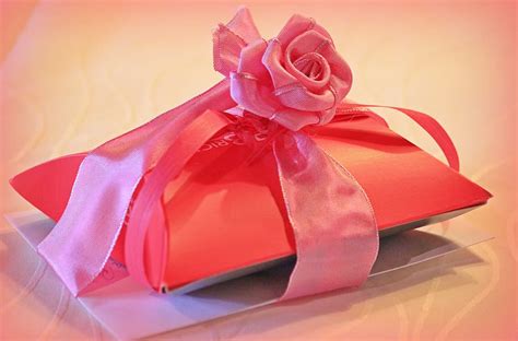 HD wallpaper: white, green, and purple gift boxes, gifts, loop, satin ...