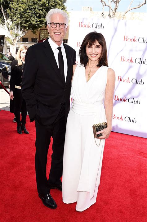 Download Book Club Premiere Mary Steenburgen Wallpaper | Wallpapers.com