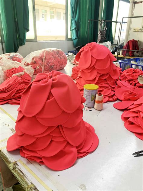 Exclusive luxury partnerships will be launching on offsaks5th soon 8