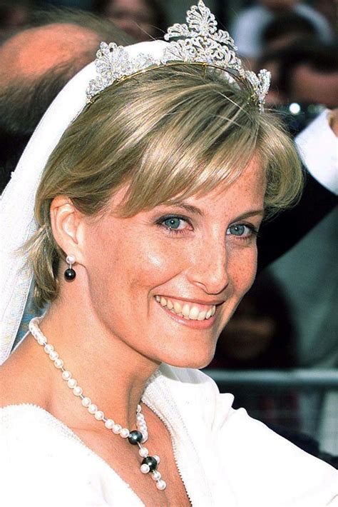 royal tiara  british wedding history