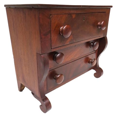 Field Guide To American Antique Furniture 5