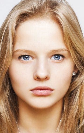 Aleksandra Bortich Death Fact Check, Birthday & Age | Dead or Kicking