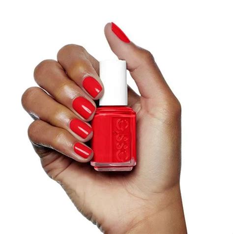 Essie Gel Couture Color 509 - Paint the Gown Red – IZZAT DAOUK Lebanon