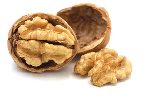 Nut Consumption Linked to Reduced Death Rate, Study Suggests • Health ...
