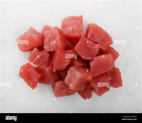 Tuna chunks hi-res stock photography and images - Alamy