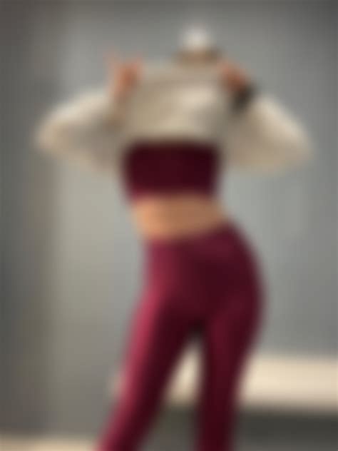 Quick flash in the changing room : r/ChiveUnderground