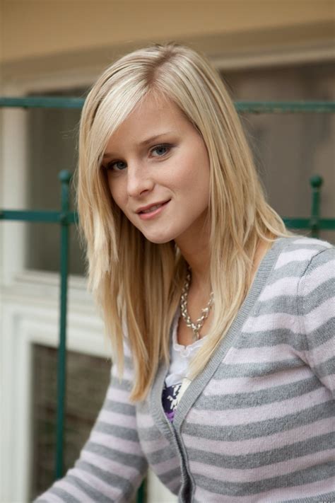 Marry Queen (50 фото)