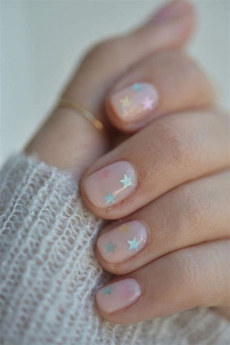How to Do the Prettiest (Yet Subtle!) Nail Art at Home | 可愛いネイル, ジェルネイル ...
