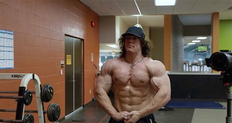 Sam Sulek’s Workout to Grow 20-Inch Arms - Generation Iron Fitness ...