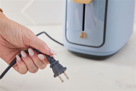 how to clean a toaster 7