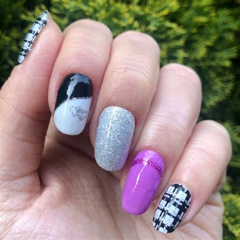 Lily & Fox Nail Wraps (Official) (@lilyandfox) • Instagram photos and