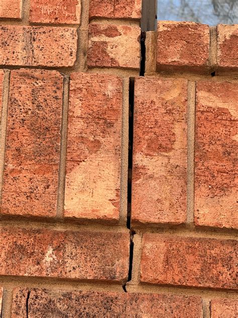 Cracks in the Walls? Here’s What They Really Mean for Your Foundation