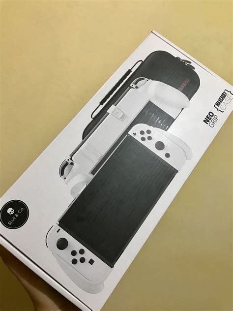 Skull & Co Neogrip maxcarry Case, Video Gaming, Video Game Consoles ...