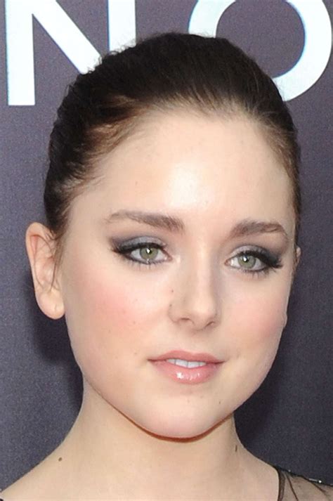 Madison Davenport And Logan Lerman