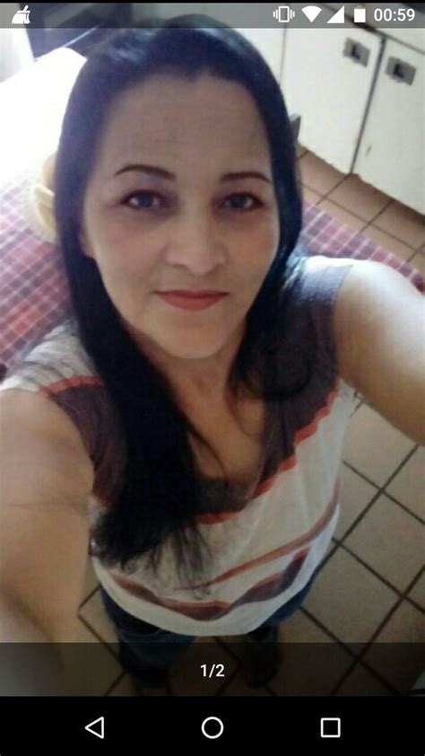Comendo A Bundinha Da Coroa - Caiu na net coroa boazuda pelada em fotos intimas vazadas na net ...