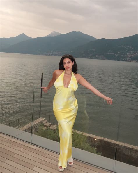 Danielle | it’s giving season ;) | Instagram