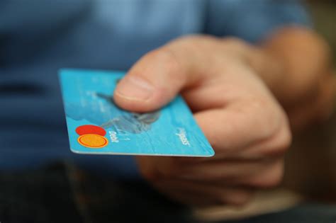5 Tipps für den sicheren Umgang mit EC-Karten | MR.GOODLIFE