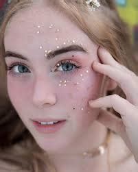 picture  grace charis
