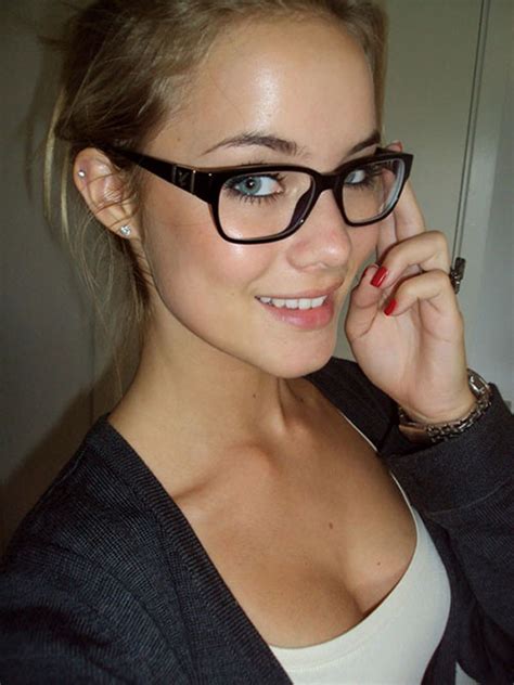 girls  glasses mega gallery strange beaver