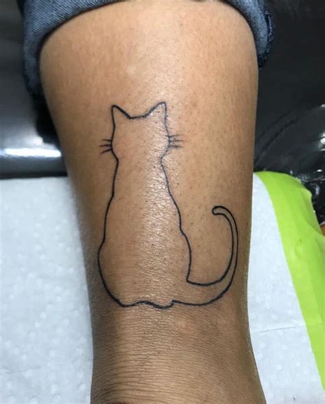 Cool Cat Outline Tattoo Ideas for Kitty Lovers
