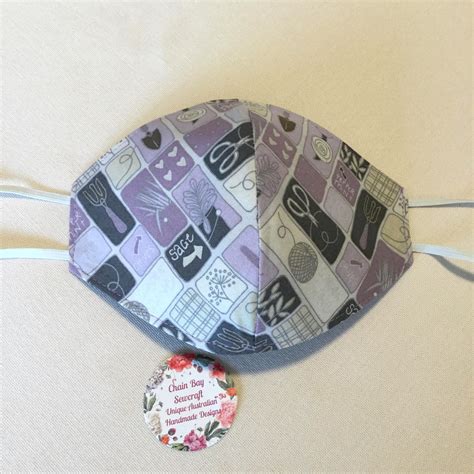 Face Mask Adult – Gardener’s Delight – Chain Bay Sewcraft