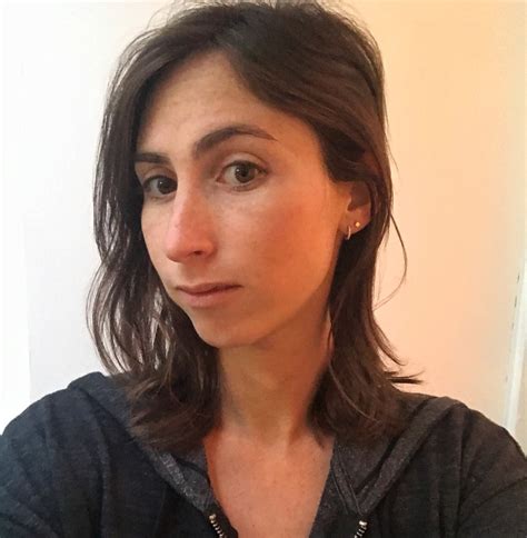 This tutorial explains how the best straightening brush works 9