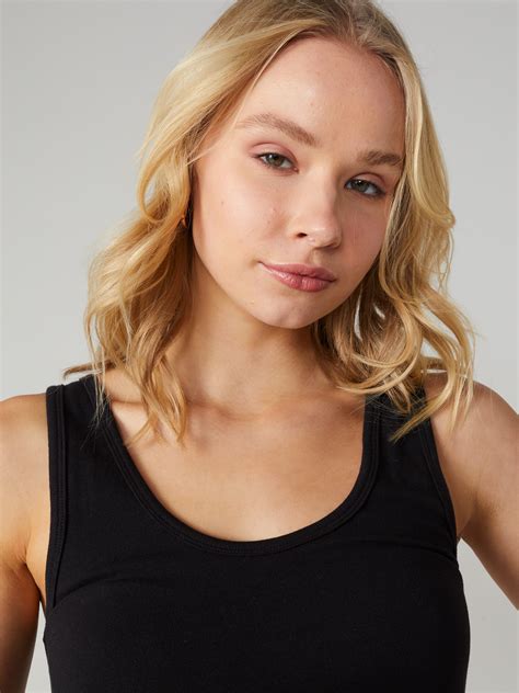 Scoop Neck Tank
