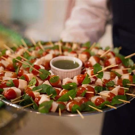 Espetinhos De Frios Para Festa - Como montar uma mesa de frios para sua festa passo a passo - Artesanato ...