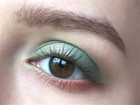 Бюджетная тушь травянистого цвета: Гурмандиз Non stop Volume mascara ...