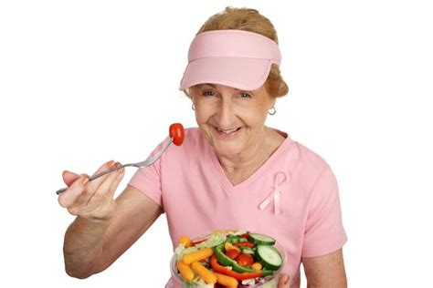 Витамины для пожилых людей старше 50, 60, 70 и 80 лет: названия