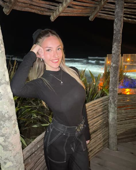 Martina Curiel (@martina_curiel) • Instagram photos and videos