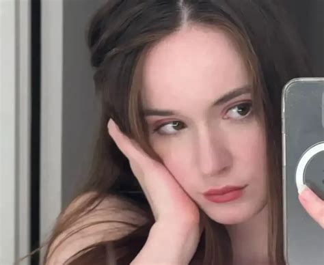 Chelsea Wilde bio/wiki, age, height, career, husband, net worth 202