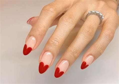 35 Must-See Gel Nails Designs for Your Mood Board
