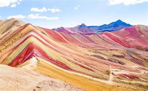 Rainbow Mountains in Peru | Rainbow mountain peru canvas, Rainbow
