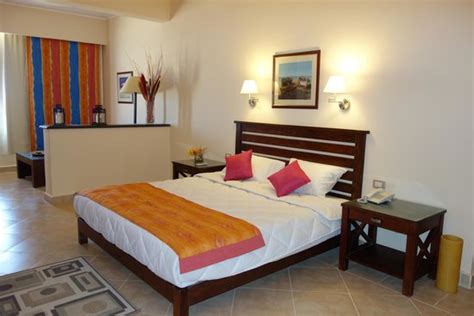 VIVA BLUE RESORT & DIVING SPORTS $34 ($̶1̶5̶7̶) - Prices & Reviews ...