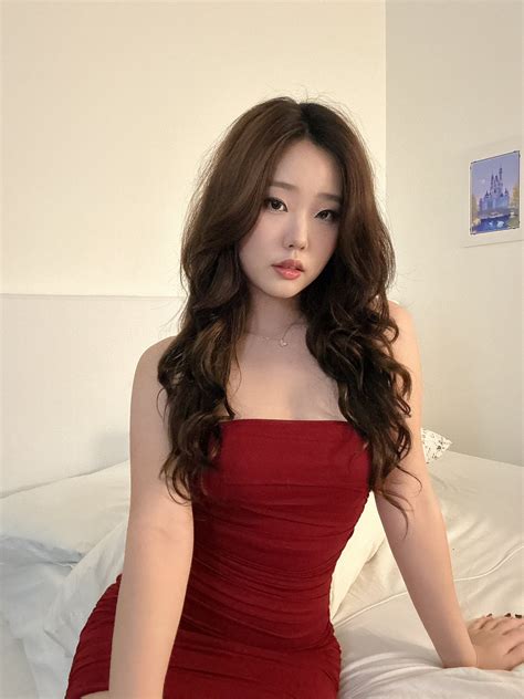 Jessica Hyojeong Kim : r/PrettyGirls