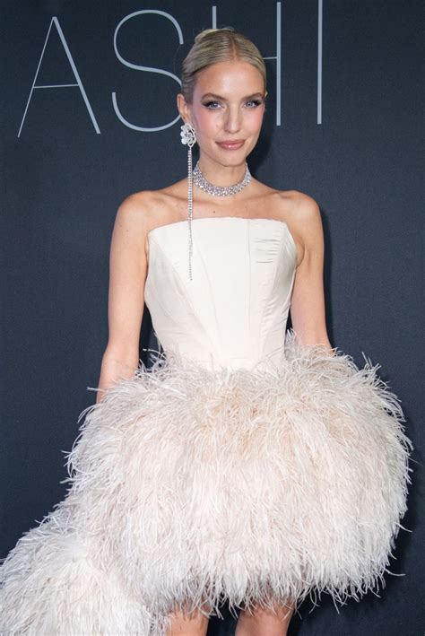 Leonie Hanne – Ashi Studio Haute Couture Fall/Winter 2023/2024 at Paris