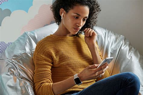 Обзор беспроводных наушников Apple AirPods второго поколения