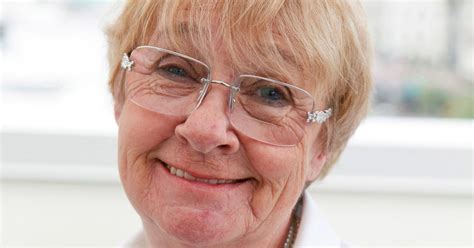 Desperate Housewives: Mrs McCluskey dead from lung cancer - Mirror Online