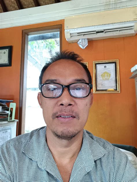 Meet Our Team: Profiles of the Professionals Behind the Scenes 10